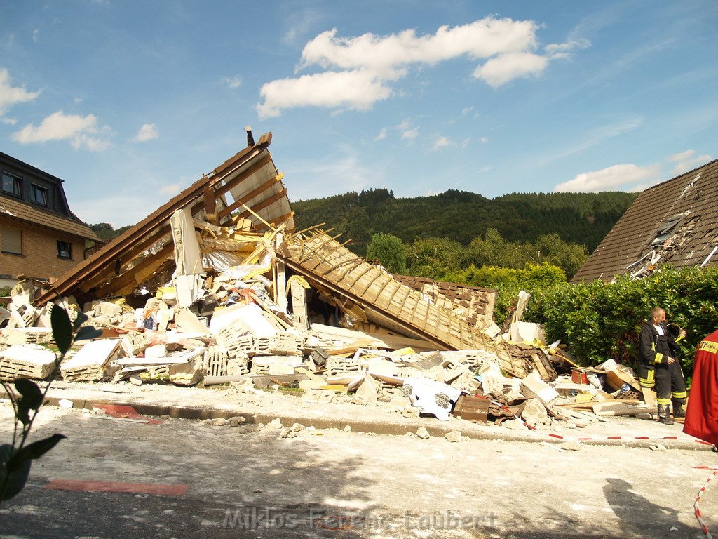Haus explodiert Bergneustadt Pernze P065.JPG